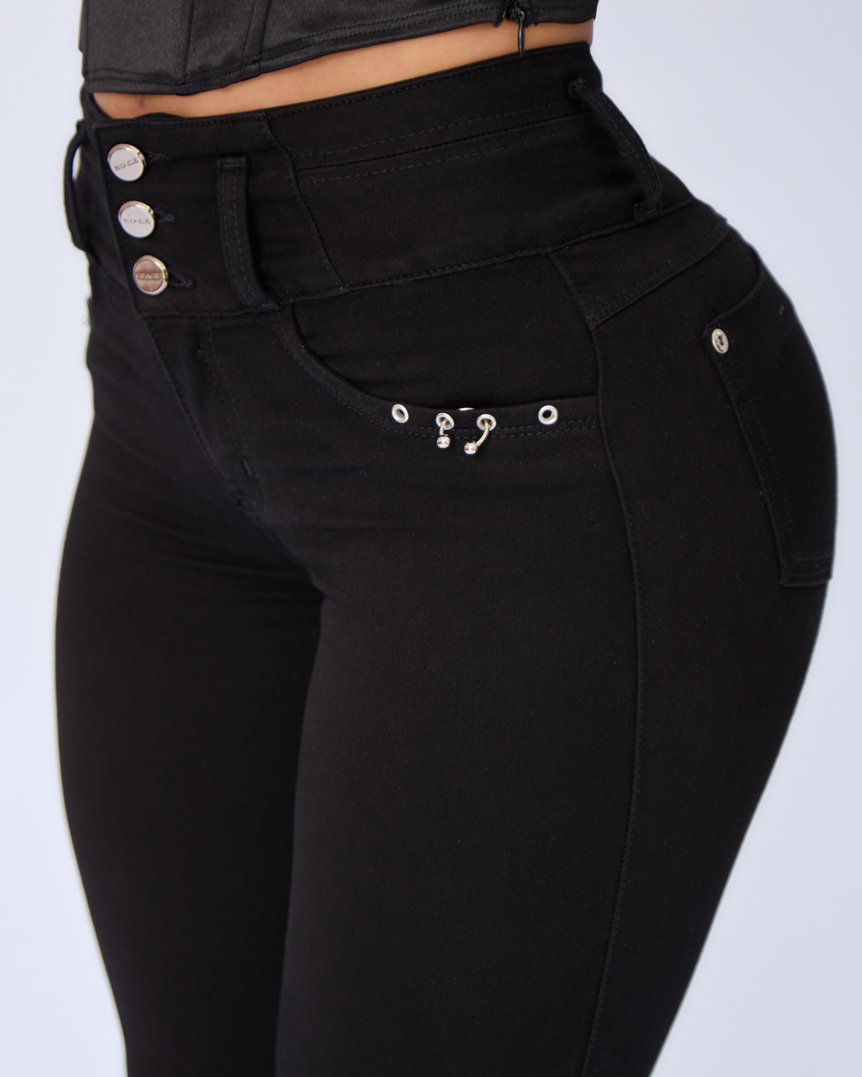 Jean skinny negro